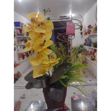 Imagem de Arranjo de Orquídea, base em vime . - Annabela Flores
