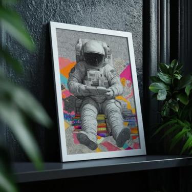 Imagem de Quadro Decorativo Astronauta Leitor Com Moldura Espaço Livros Colorido Criativo Pop Art Estudo Leitura Geek Nerd Quarto Escritório Decoração