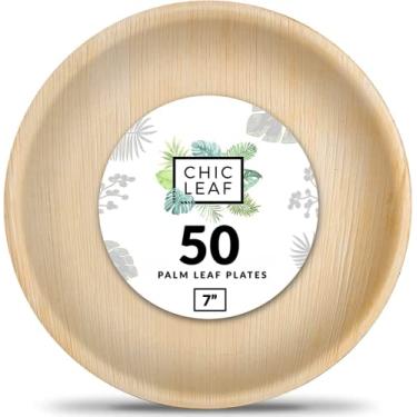 Imagem de Chic Leaf Pratos de bambu descartáveis para folhas de palmeira, como pacote de festa redondo de 17,8 cm (50 peças) compostáveis e biodegradáveis - pratos ecológicos - pratos de casamento para aperitivo ou sobremesa