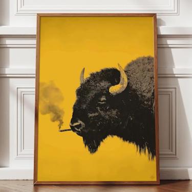 Imagem de Arte de cigarro fumando animal pintura bisão americano pôsteres peculiares vintage amarelo estético pôster retrô humor arte de parede arte búfalo arte retrô vida selvagem impressões engraçadas