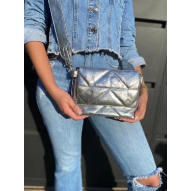 Imagem de Bolsa feminina de couro matelassê prata Elisa - Bolsa de couro transve