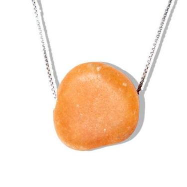 Imagem de Calcita Laranja Rolado Pedra Natural Furo Vazado no Centro - Cristaisd