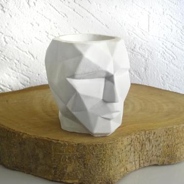 Imagem de Vaso Cimento Cabeça Geométrica Decorativa, Porta-Lápis Escritório Minimalista, Cachepô Artesanal Rústico de Cactos Suculentas Bonsai com Face Poligonal, Decoração Casa e Jardim, ColaboraShop (Branco)