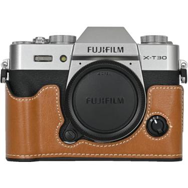 Imagem de Capa X-T30, capa BMAOLLONGB feita à mão de couro PU meia câmera versão abertura inferior para Fujifilm X-T30 XT30 com alça de pescoço mini bolsa de armazenamento (marrom)