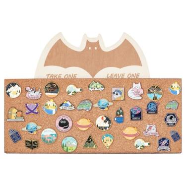 Imagem de BENECREAT Placa de broche de cortiça, bandeja de cortiça de parede para armazenamento de broches, exibição de joias, decoração de escritório, casa e escola, 21 x 29 cm, 1 polegada de espessura