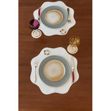 Imagem de Jogo Americano Redondo, Sousplat Decorativo com 4 Unidades e 4 Porta Copos, Trançado Palha Bege, para Mesa Posta