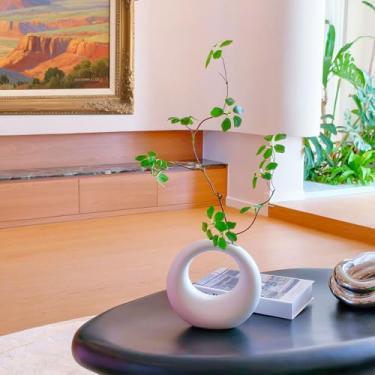 Imagem de Vasos de cerâmica branca, decoração de casa moderna, vasos brancos para centros de mesa, vaso para decoração de flores, vasos de botão para decoração, sala de estar, cafeteria, pequenos vasos de