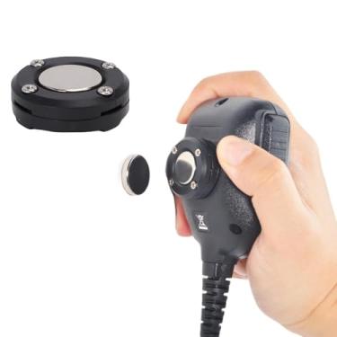 Imagem de Gugxiom Suporte magnético para microfone CB, suporte de clipe de microfone de rádio móvel, com adesivo traseiro, para 0 32 35 36, PMMN4090 HMN3596A HLN9073 RMN5052A (preto)