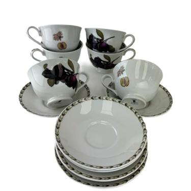 Imagem de Victoria Bella Conjunto de 6 xícaras de café e pires de chá de porcelana fina nas prostitutas padrão de frutas mostrando ameixa