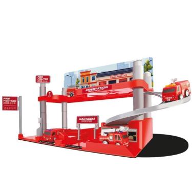 Imagem de Estação De Bombeiros Com 4 Caminhões E Acessórios