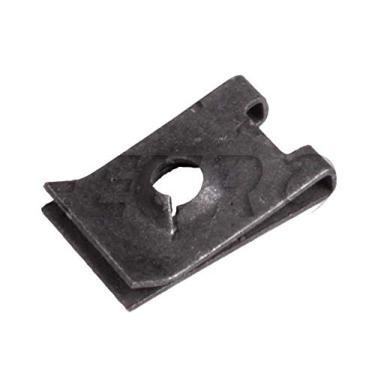 Imagem de PORCA CLIPS PRESSAO PARA VOLVO FURO 4MM COMPRIMENTO 16MM LARGURA 11MM