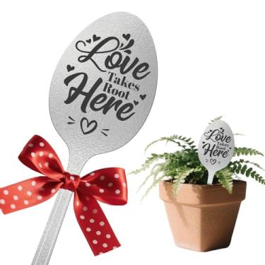 Imagem de CUTHOLLOW Marcador de plantas de jardim Love Takes Root Here, 2 peças de etiquetas de colher de metal para uso externo à prova d'água - presentes de amizade para mulheres jardineiras, etiquetas