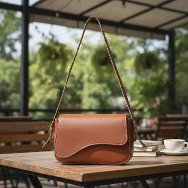 Imagem de Bolsa Pequena Transversal Com Flap Ondulado De Ombro - JS Bolsas, Cara