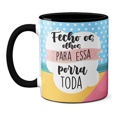Imagem de Caneca Lhama Pijama Fofa Fecho Os Olhos Pra Essa Porra Toda (Preta)