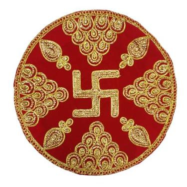 Imagem de Purpledip Borda de lantejoulas Puja Aasan Gaddi: Tapete de veludo vermelho de toque rico com bordado de fio dourado para ídolos de Deus, 9,5 polegadas (12404F)