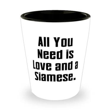 Imagem de Copo de shot para gatos siamês perfeito, tudo o que você precisa é amor e um siamês, presente para amantes de gatos, presentes exclusivos de amigos