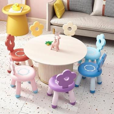 Imagem de Generic Cadeiras Plásticas Portáteis para Crianças, Design Ergonômico, Estimula a Imaginação, Adequadas para Crianças Sentadas para Brincar, Material PP (Limão)