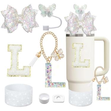 Imagem de Liangang Conjunto De 7 Acessórios Para Copos Brancos Stanley 30 Oz E 40 Oz, Incluindo Capa Protetora, Tampa Antiderramamento, Canudo Borboleta, Adesivo Com Letras, Pingentes Letras (Branco G)