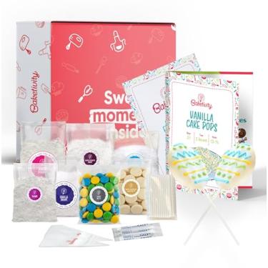 Imagem de BAKETIVITY Kit de atividades DIY para assar crianças – Assar deliciosos bolos de baunilha com ingredientes pré-medidos – Melhor ideia de presente para meninos e meninas de 6 a 12 anos