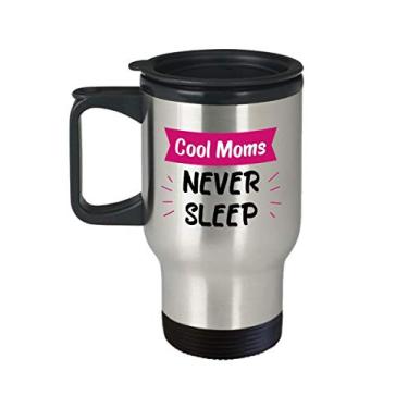 Imagem de Caneca de viagem Cool Moms Never Sleep – Presentes para mamãe fresca – Copo isolado divertido – ideia de de Natal