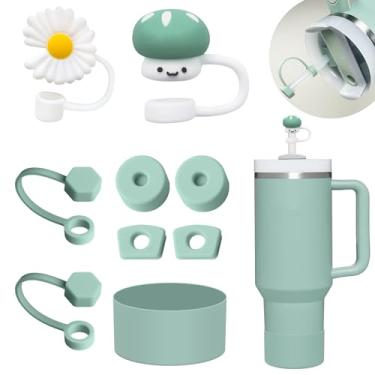 Imagem de Conjunto de acessórios Stanley em silicone: 6 peças de rolha à prova de derramamento, 2 capas de canudo, 1 base de silicone para copos de 1 l e 900 ml (verde-eucalipto)