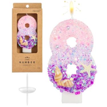 Imagem de PHD CAKE Número 8 velas roxas de aniversário na praia, celebração de festa