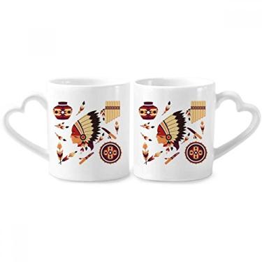 Imagem de Conjunto de canecas de porcelana tradicional de casal americano com penas indianas e coração