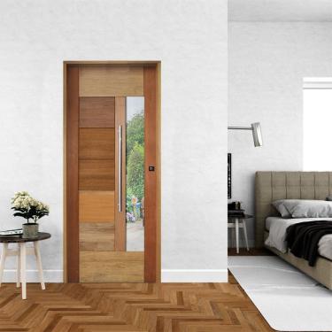 Imagem de Kit Porta De Madeira Pivotante 210X82Cm Batente 14Cm Fechadura 803 Rolete Externa 3B Com Visor Cedro