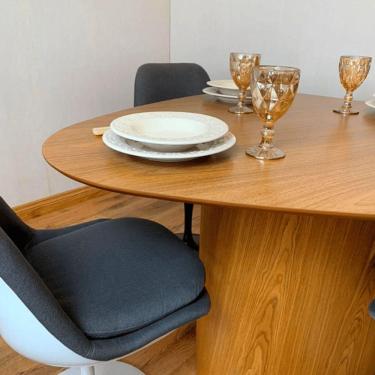 Imagem de Mesa De Jantar Orgânica 180x160cm Tampo Freijó Base Freijó Cor Marrom