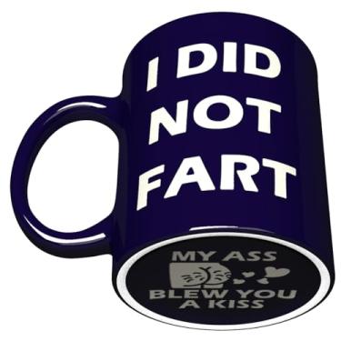 Imagem de NM NEXTMUG Caneca masculina de cerâmica gravada - I Didn't Fart, My Ass Butt Plant Blew You A Kiss - Caneca de café engraçada Farter Gag presente