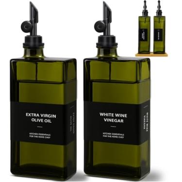 Imagem de Garrafa dispensadora de azeite de oliva para cozinha com bandeja de bambu - Conjunto de dispensador de óleo e vinagre de vidro de 500 ml, molho de soja e garrafa de xarope, presente moderno para