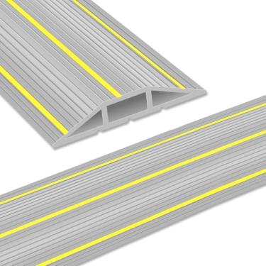 Imagem de Capa de cabo de chão de 3 metros, capas de cabos para fios no chão, protetor de cabo de duto de PVC resistente, capas de cabo de extensão de piso hider, 3 canais (cinza)