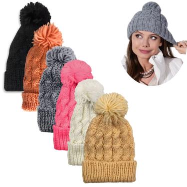 Imagem de Touca com Pompom - Estilo e Proteção nos Dias Frios