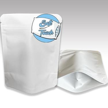 Imagem de YINGZON Pacote com 100 sacos Mylar de toque suave, sacos premium à prova de cheiros de 12,7 x 10 cm com branco fosco dupla face, sacos de embalagem de folha de alumínio para armazenamento de alimentos