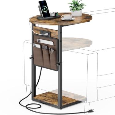 Imagem de Vagusicc Mesa de canto em forma de C com estação de carregamento, mesa lateral de altura ajustável para sofá, mesa lateral de sofá pequena de 81 cm, bandeja de TV para sala de estar, marrom