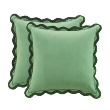Imagem de MONDAY MOOSE Capas de almofada decorativas, conjunto de 2 designs de borda ondulada de veludo macio, misture e combine para decoração de casa, almofadas não incluídas (verde/verde claro, 56 x 56 cm)