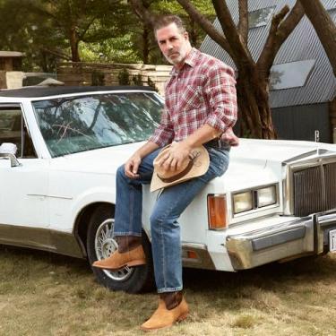 Imagem de IUV Botas de cowboy masculinas de camurça, bico quadrado, botas ocidentais, botas bordadas clássicas duráveis, Marrom escuro, 45