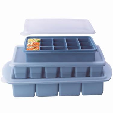 Imagem de Pacote com 3 bandejas de silicone para freezer com tampa, 4 formas grandes de 1 xícara (250 ml) e 6 médias 1/2 xícara (125 ml) e 15 pequenas, 2 colheres de sopa (30 ml), bandeja de cubos de gelo para