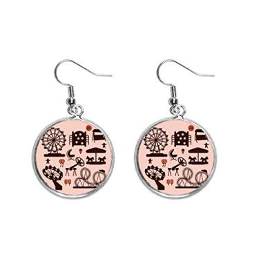 Imagem de Brinco feminino de prata com silhueta preta para parque de diversões