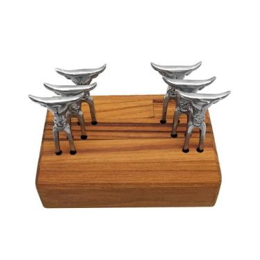Imagem de Kit Garra de Urso e Garfo Tridente + Base de Madeira Para Churrasco BB
