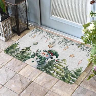 Imagem de Yaiikkvbaa Tapete de porta de entrada de Natal boneco de neve verde para ambientes internos e externos, capacho absorvente resistente de eucalipto, bolas de árvore de Natal, tapetes antiderrapantes