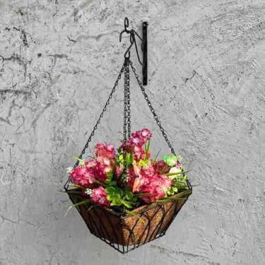 Imagem de JOENHOPER Pacote com 2 cestas de metal quadradas de 30,5 cm para plantas ao ar livre, cesta de plantadores pendurados com forros de coco, cestos pendurados, vasos de flores para jardim, pátio, deck