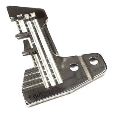 Imagem de Chapa De Agulha Maquina Overlock/Overloque Siruba E800