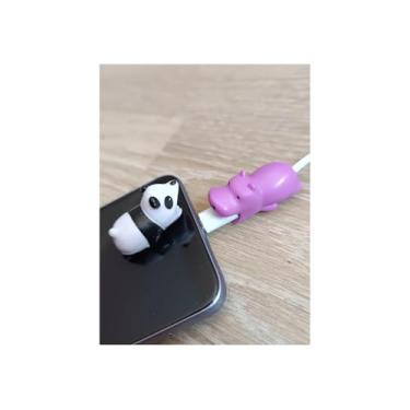 Imagem de Protetor de Cabo em Borracha, Design de Bichinhos Sortidos, para Carregadores de Celular e Fones de Ouvido, 4cm x 2,1cm