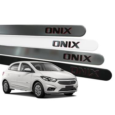 Imagem de Friso Lateral para Onix Hatch 2013 a 2025 Onix Plus Sedan 2020 a 2025 Grafia Vermelho Alto Relevo Red Line (REDONDO, CINZA DRAKE)