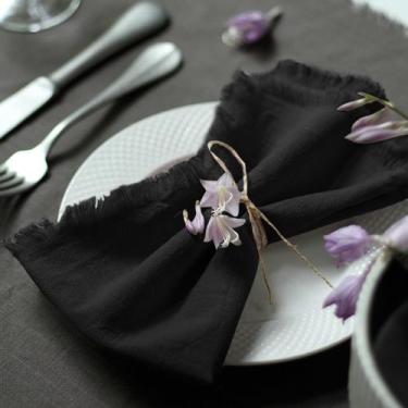 Imagem de Guardanapos de pano Ayuzawa feitos à mão 100% algodão com franja 45x45