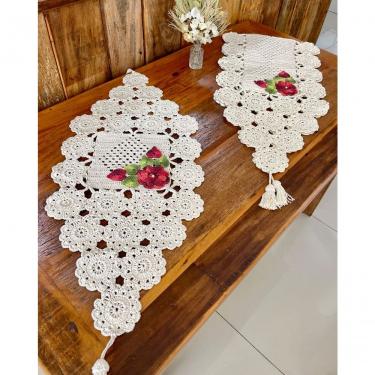 Imagem de Caminho de Mesa Crochê Barbante Algodão Bordado Floral 1M X 45CM Vermelho Queimado Fino