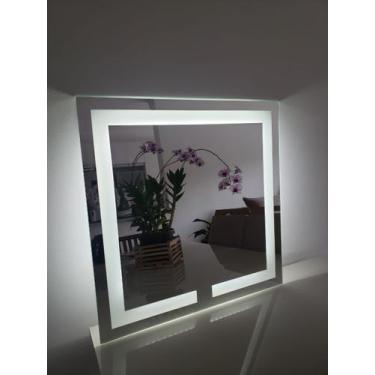 Imagem de Espelho jateado quadrado iluminado com LED frio - 60x60cm - Woodglass