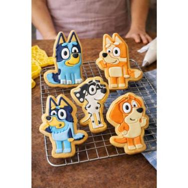 Imagem de Kit 5 Cortadores Bluey Biscoito Molde Forma Marcador Carimbo Pasta Ame
