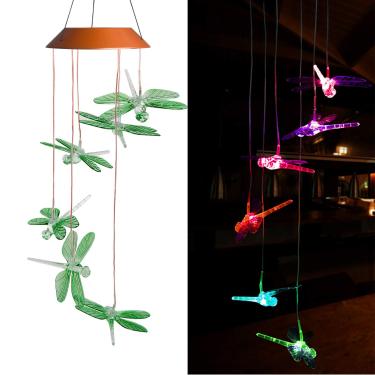 Imagem de Xxschy LED Solar Dragonfly Wind Chimes Outdoor - À prova d'água energia solar LED mudança de cor seis libélulas móveis: sino de vento romântico para casa, festa, decoração de festival, decoração de jardim noturno.
